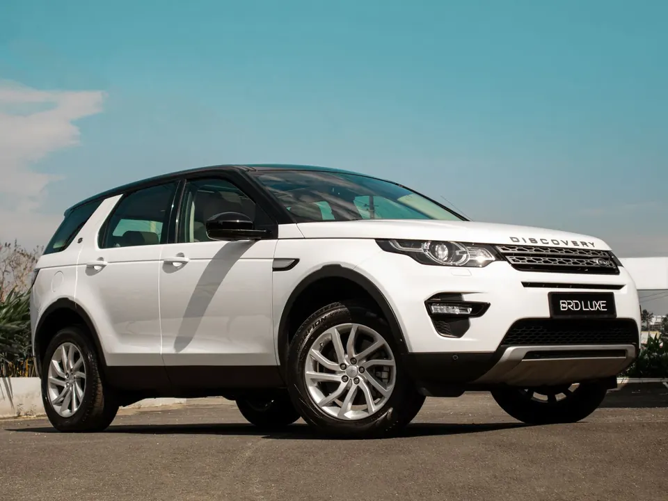 White SUV — stock photograph